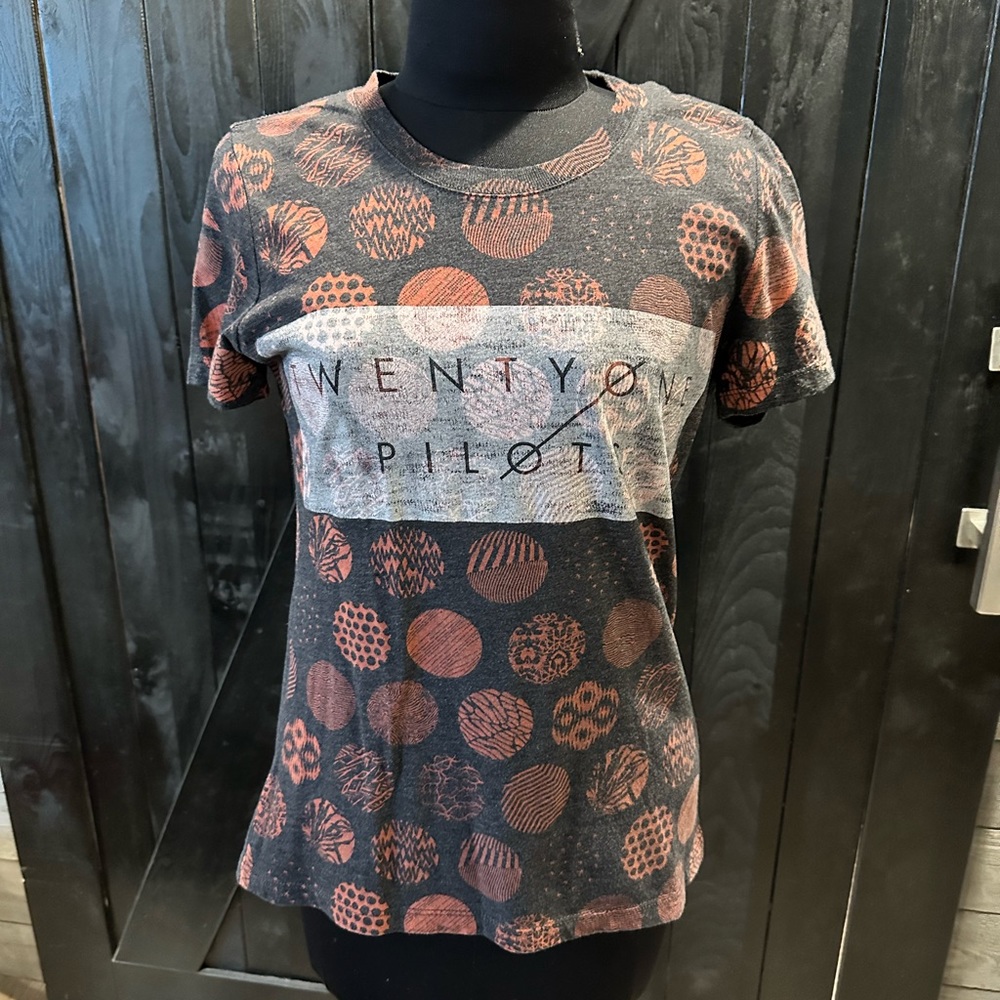 Twenty one pilots women’s T-shirt